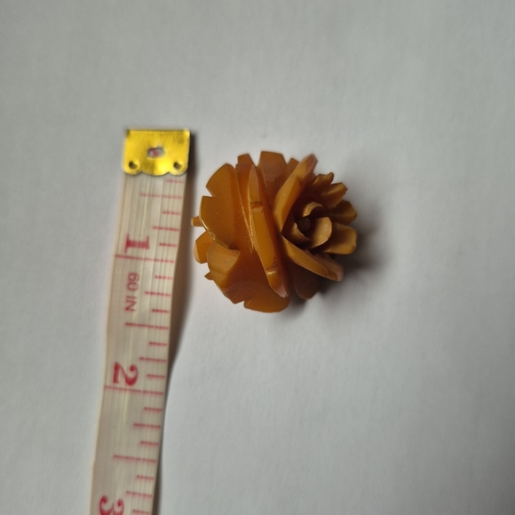 Vintage Butterscotch Celluloid Rosebud Brooch Pin - Picture 5 of 5